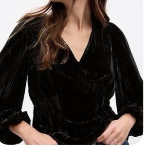 GAP Women's Black Velvet Blouse with Balloon Sleeves NEW XS